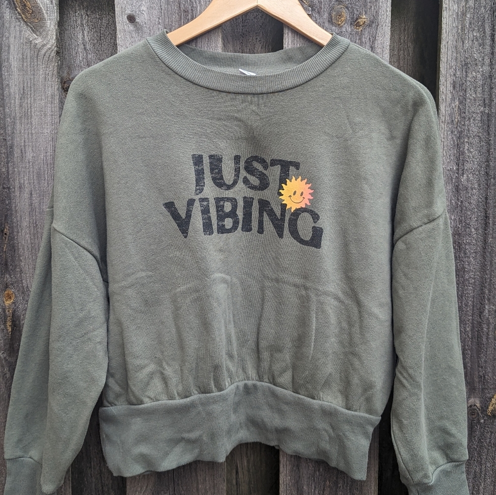 "Just Vibing" Cropped Crew Neck